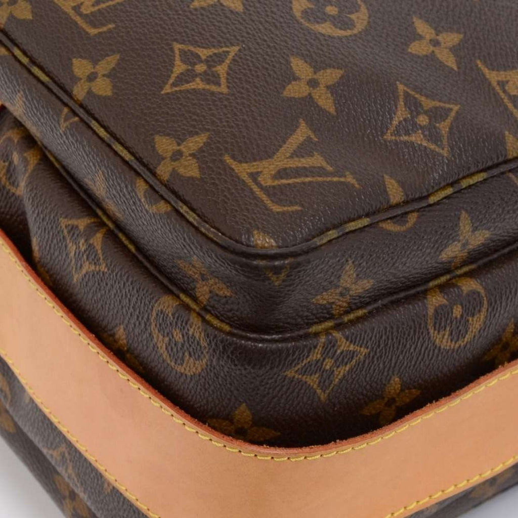 Louis Vuitton Naviglio Monogram Canvas Messenger Bag – Luxify